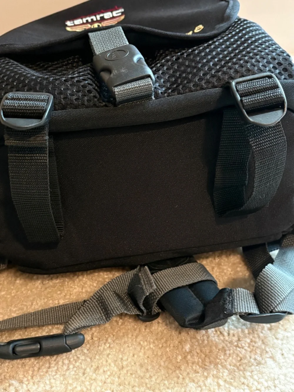 Tamrac adventure camera